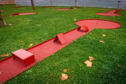 Los hoyos del minigolf de Los Royales. MARIO TEJEDOR