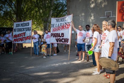 Manifestación en Muriel de la Fuente.-G. MONTEAGUDO