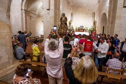 Bajada de Jesús Nazareno en las fiestas de Almazán. MARIO TEJEDOR (12)
