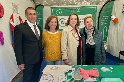 Visita a la Feria de Almazán de Cuca Gamarra.-HDS