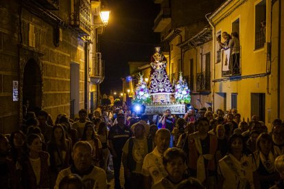 Bajada de Jesús Nazareno en las fiestas de Almazán. MARIO TEJEDOR (26)