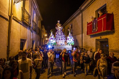 Bajada de Jesús Nazareno en las fiestas de Almazán. MARIO TEJEDOR (29)