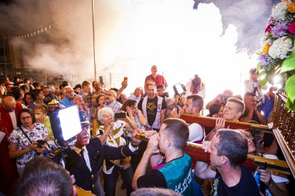 Bajada de Jesús Nazareno en las fiestas de Almazán. MARIO TEJEDOR (50)