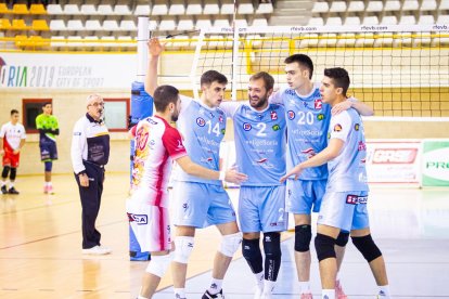 Rio Duero Voley vs Textil Santanderina. MARIO TEJEDOR (22)