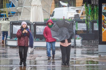 Imágenes provocadas por las lluvias de estos días. MARIO TEJEDOR