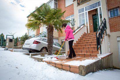 El invierno deja su primera nevada. MARIO TEJEDOR (20)