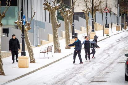 El invierno deja su primera nevada. MARIO TEJEDOR (18)