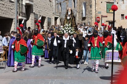 Procesi?n de la Cofrad?a de la Vera Cruz en Agreda (Soria)