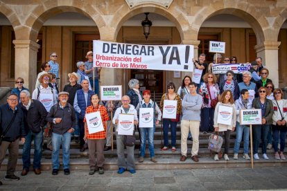 Concentracción 'Salvemos el cerro de los moros'. MARIO TEJEDOR (1)