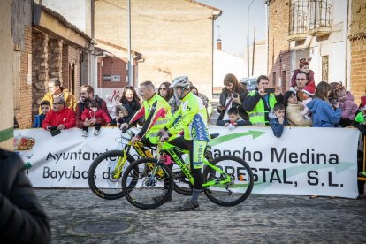 Gran ambiente en la X Legua y Media de Bayubas. G. M