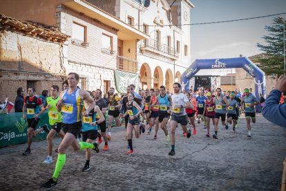 Gran ambiente en la X Legua y Media de Bayubas. G. M