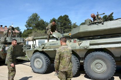 Prácticas militares en Navaleno. RAQUEL FERNÁNDEZ