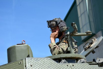 Prácticas militares en Navaleno. RAQUEL FERNÁNDEZ