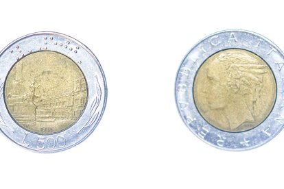 Moneda de 500 liras italianas.