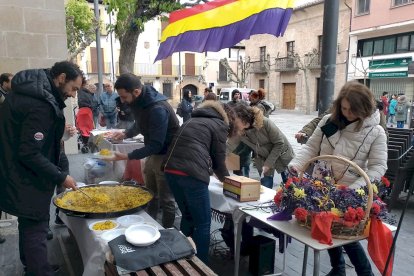 Homenaje en el aniversario de la República. DÉBORAH BARCONES (9)