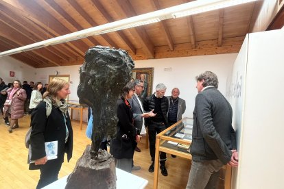 Apertura de la muestra sobre Concha de Marco. HDS