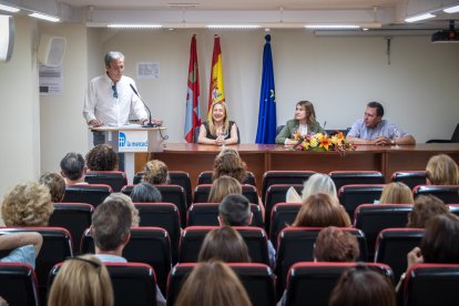 Homenaje a los docentes jubilados en Soria en los dos últimos años.