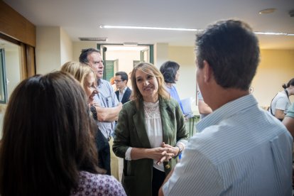 Rocío Lucas en el homenaje a los docentes jubilados en Soria en los dos últimos años.