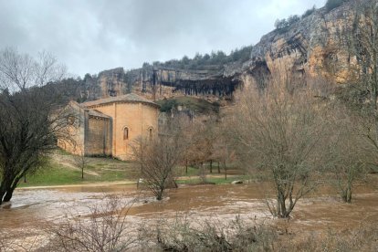 Crecida del río Lobos en el Cañón.-FÉLIX BARRIO
