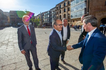 Photocall e invitados a la gala de los premios Numancia (27)