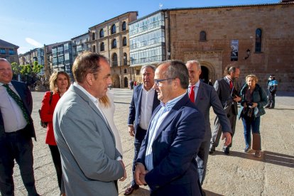 Photocall e invitados a la gala de los premios Numancia (28)