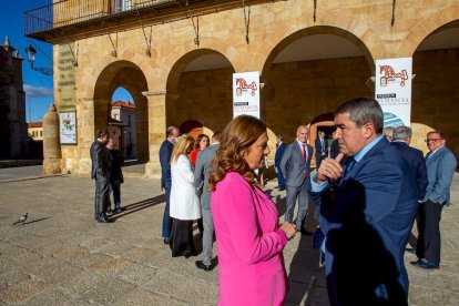Photocall e invitados a la gala de los premios Numancia (32)