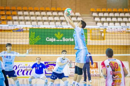 Rio Duero Voley vs Rotogal Boiro. MARIO TEJEDOR (14)