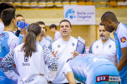 Rio Duero Voley vs Rotogal Boiro. MARIO TEJEDOR (18)