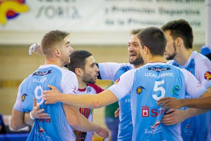 Rio Duero Voley vs Rotogal Boiro. MARIO TEJEDOR (32)