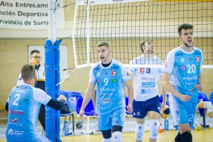 Rio Duero Voley vs Rotogal Boiro. MARIO TEJEDOR (34)