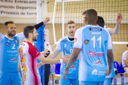 Rio Duero Voley vs Rotogal Boiro. MARIO TEJEDOR (35)