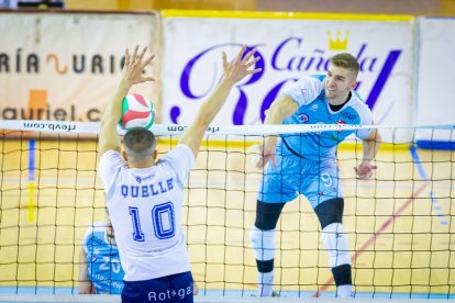 Rio Duero Voley vs Rotogal Boiro. MARIO TEJEDOR (46)