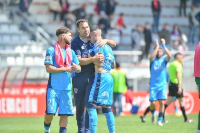 El Numancia gana en Lezama y se aleja del descenso. ÁREA 11