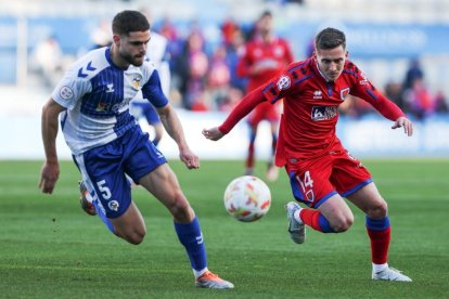 El Numancia se trae los tres puntos de Sabadell y logra un resultado que rompe la mala racha. ÁREA 11