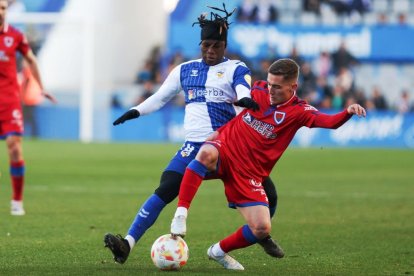 El Numancia se trae los tres puntos de Sabadell y logra un resultado que rompe la mala racha. ÁREA 11