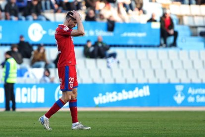 El Numancia se trae los tres puntos de Sabadell y logra un resultado que rompe la mala racha. ÁREA 11