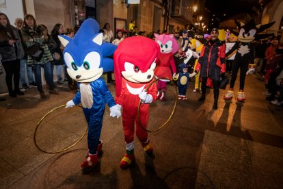 Desfile de disfraces en Soria el sábado de Carnaval.-G. MONTESEGURO