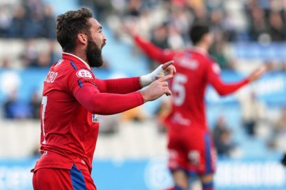 El Numancia se trae los tres puntos de Sabadell y logra un resultado que rompe la mala racha. ÁREA 11