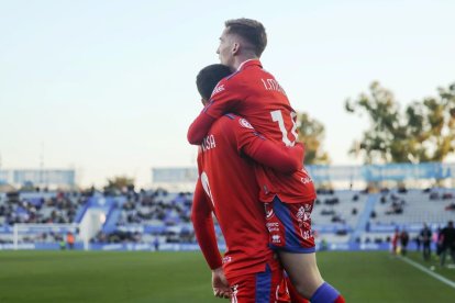 El Numancia se trae los tres puntos de Sabadell y logra un resultado que rompe la mala racha. ÁREA 11