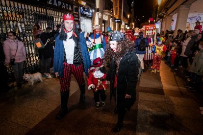 Desfile de disfraces en Soria el sábado de Carnaval.-G. MONTESEGURO