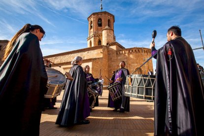 XIII Exaltación del Tambor, la Corneta y el Bombo Villa de Almazán. MARIO TEJEDOR (9)