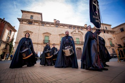 XIII Exaltación del Tambor, la Corneta y el Bombo Villa de Almazán. MARIO TEJEDOR (13)