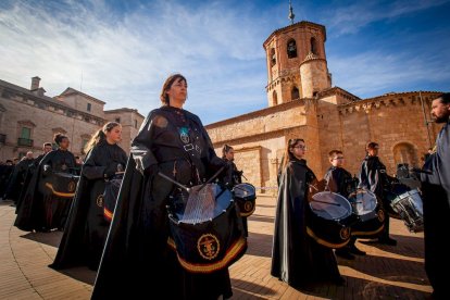 XIII Exaltación del Tambor, la Corneta y el Bombo Villa de Almazán. MARIO TEJEDOR (23)