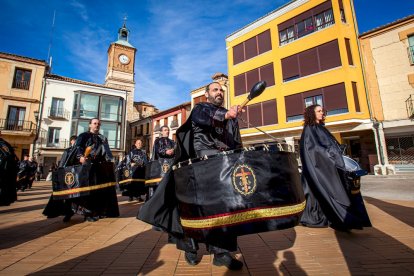 XIII Exaltación del Tambor, la Corneta y el Bombo Villa de Almazán. MARIO TEJEDOR (48)