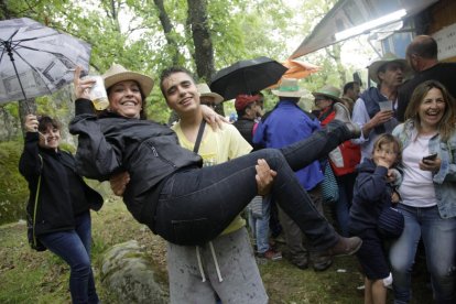 Desencajonamiento de 2016, año en el que también descargó agua por la tarde. HDS