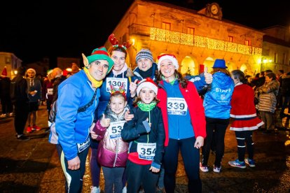 Participantes en la Carrera de Navidad de Soria. MARIO TEJEDOR (3)