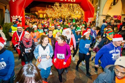 Participantes en la Carrera de Navidad de Soria. MARIO TEJEDOR (46)