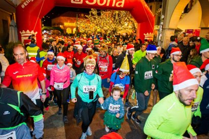 Participantes en la Carrera de Navidad de Soria. MARIO TEJEDOR (47)