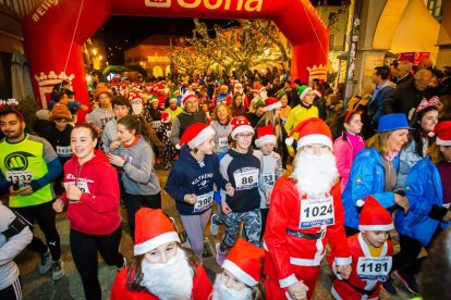 Participantes en la Carrera de Navidad de Soria. MARIO TEJEDOR (49)