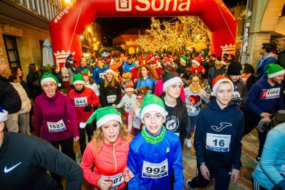 Participantes en la Carrera de Navidad de Soria. MARIO TEJEDOR (54)